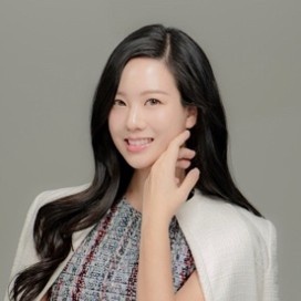 Dr. Alicia Hann