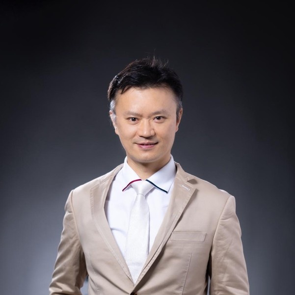 Dr. James Lam Yui